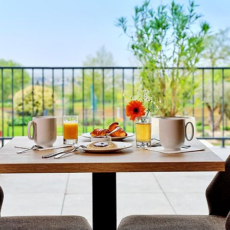 Logis Hotel Restaurant Aloe Les Herbiers Exteriör bild