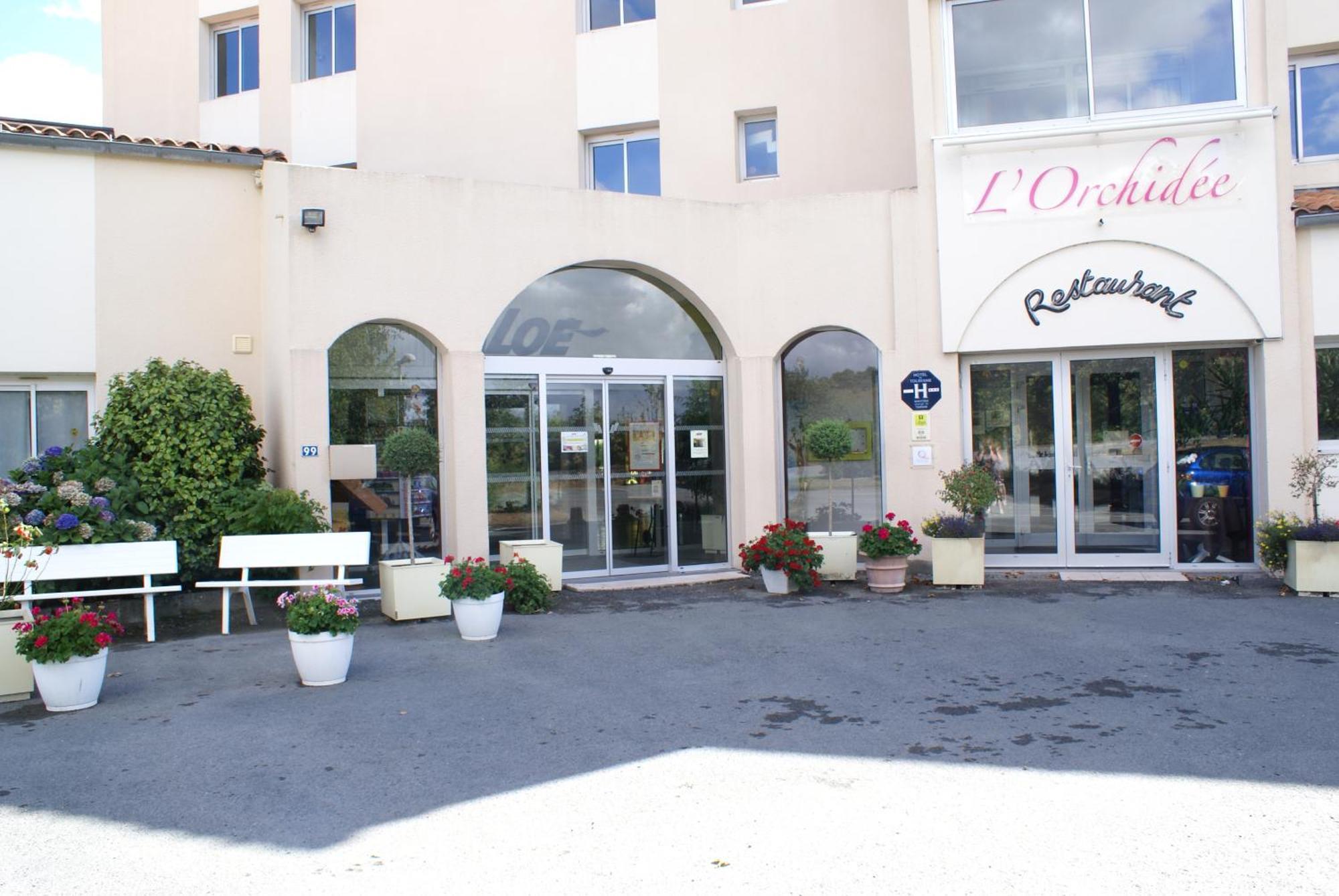 Logis Hotel Restaurant Aloe Les Herbiers Exteriör bild