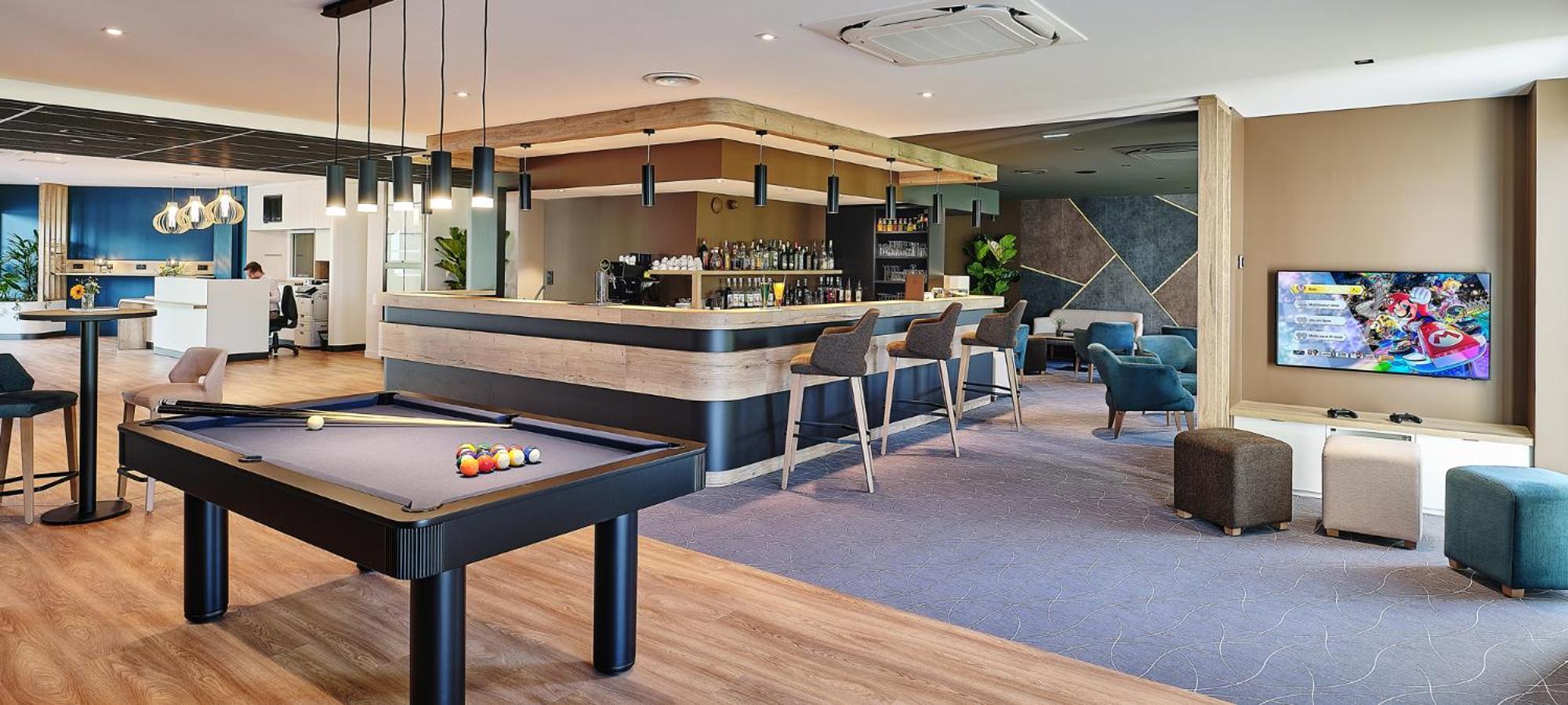 Logis Hotel Restaurant Aloe Les Herbiers Exteriör bild